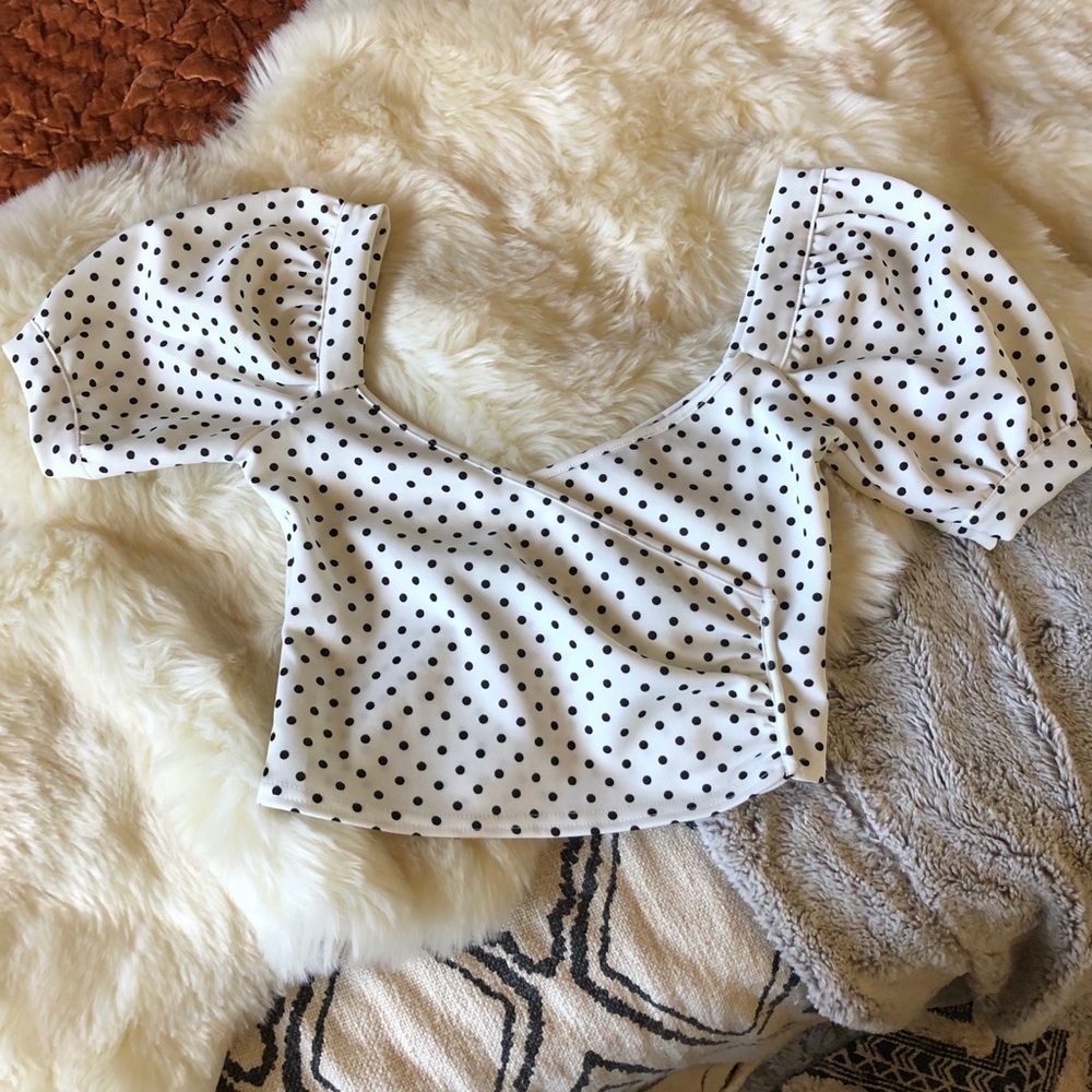 Polka-dot Crop Top